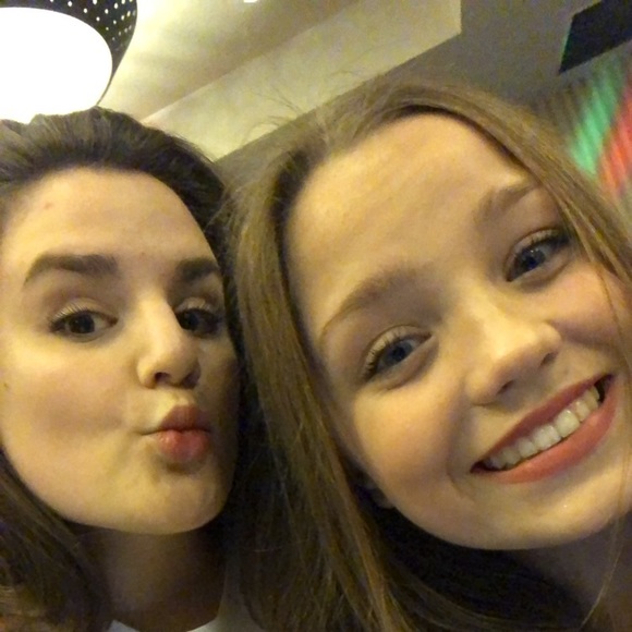 Meet your Posher, Elli - Picture 1 of 1